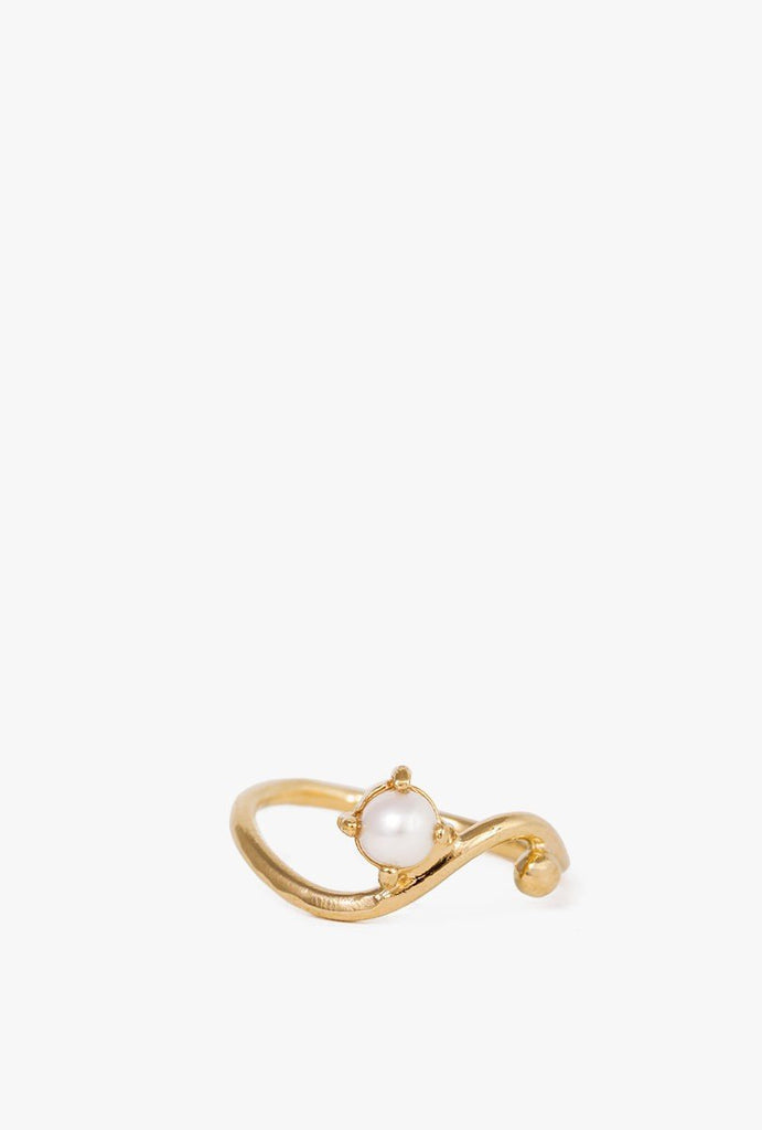 Wavy Pearl Ring